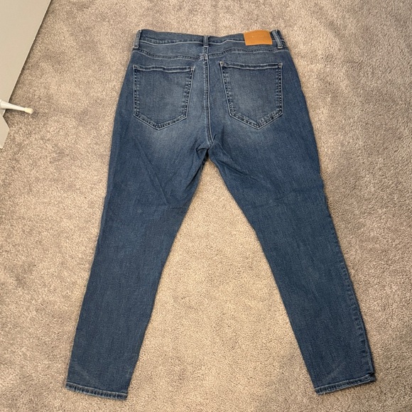 Express Women's Slim Skinny Jeans - Medium Blue Wash - Picture 5 of 7